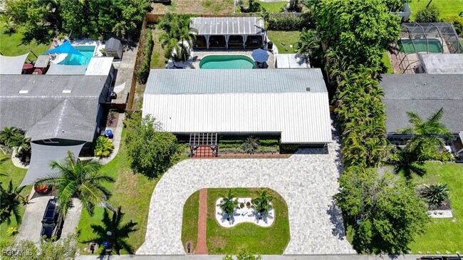 Building Photo - 1252 Carlene Ave