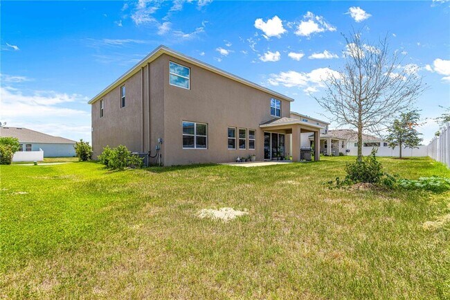 Building Photo - 8142 SW 59th Ave