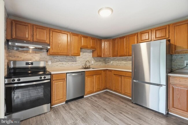 Building Photo - 9018 Jersey Dr