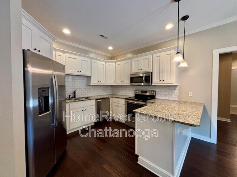 Building Photo - 4558 Pattentown Rd