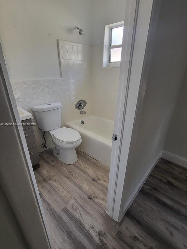 Building Photo - 1512 NE 109th St