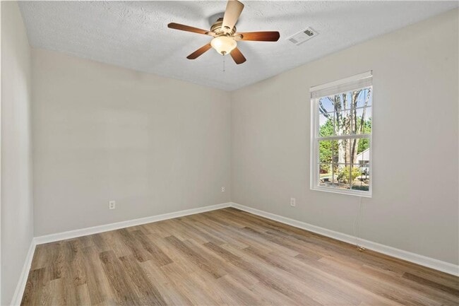 Building Photo - 1245 Hillcrest Glenn Cir