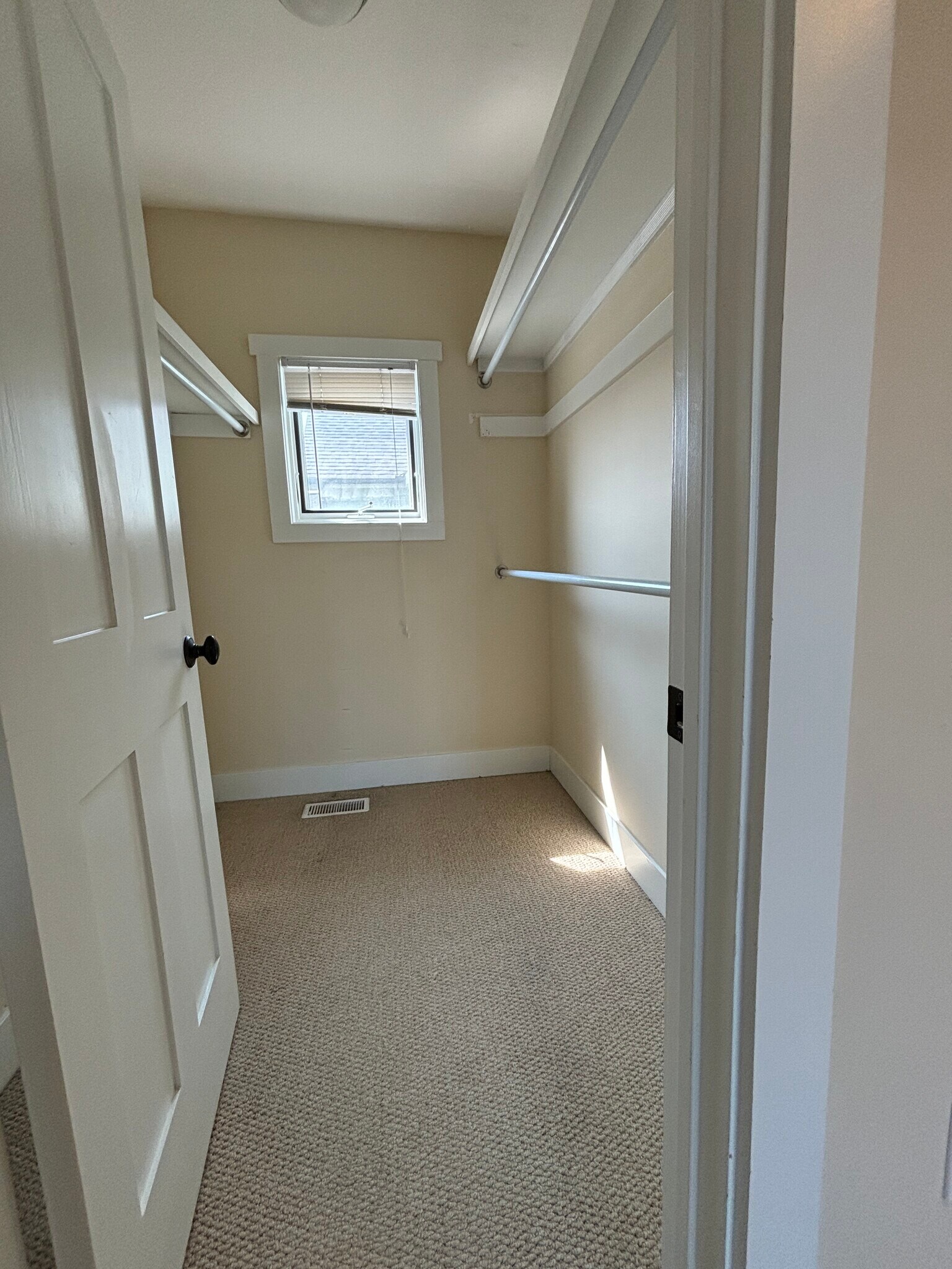 Building Photo - 1455 Mews Ct