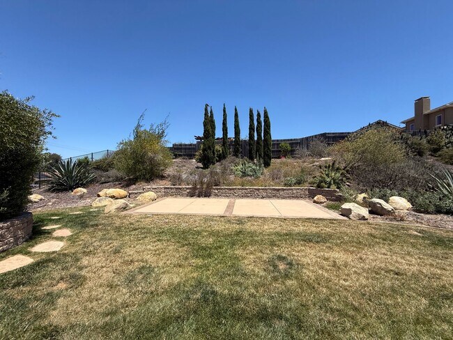 Building Photo - Newer Single Story Model Home Located In The Meadows at Rice Ranch with Three Car Garage