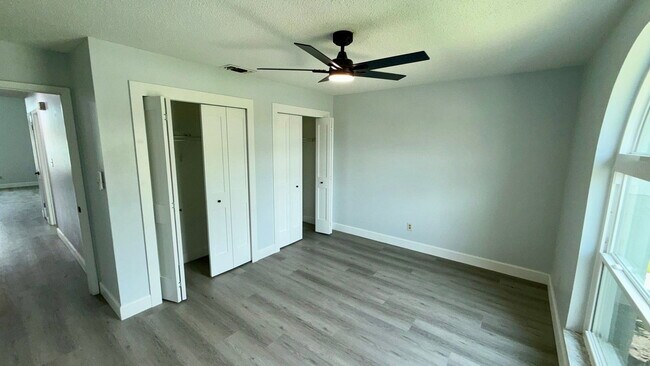 Building Photo - 5390 Warrior Ln