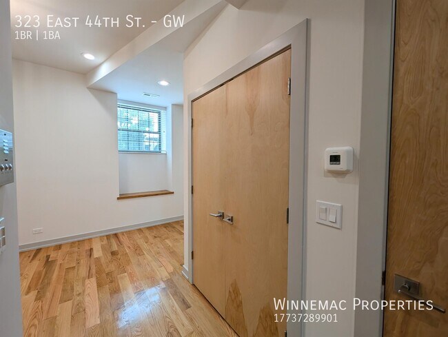 Building Photo - 323 E 44th St