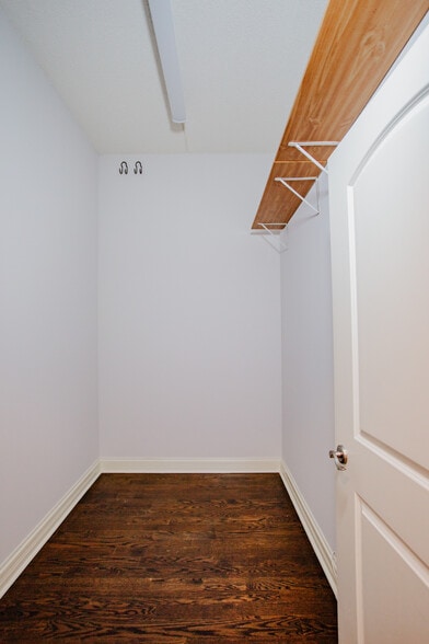 Building Photo - 3630 N Harlem Ave