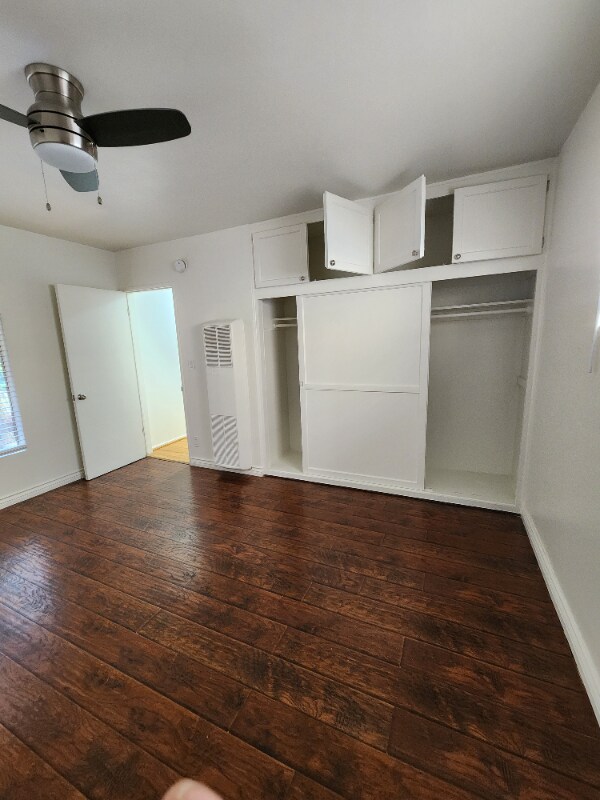 Building Photo - 17620 Burbank Blvd