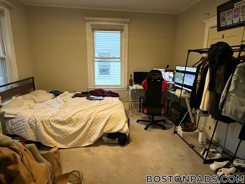 Building Photo - 101 Glenville Ave