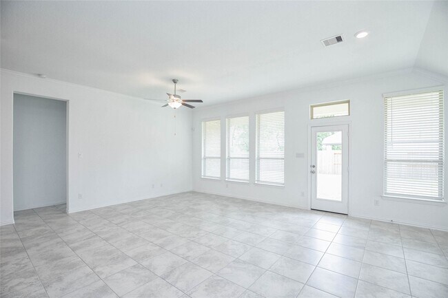 Building Photo - 8726 Fairbrook Dr