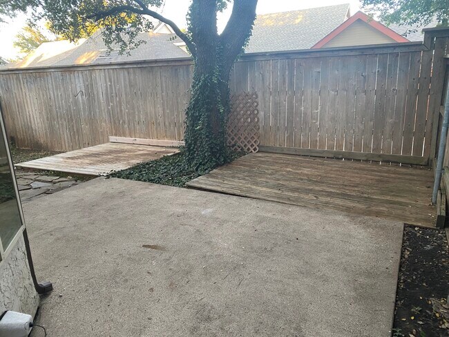 private yard - 18040 Midway Rd