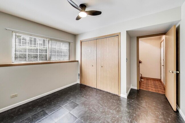 Building Photo - 985 Manchester Cir