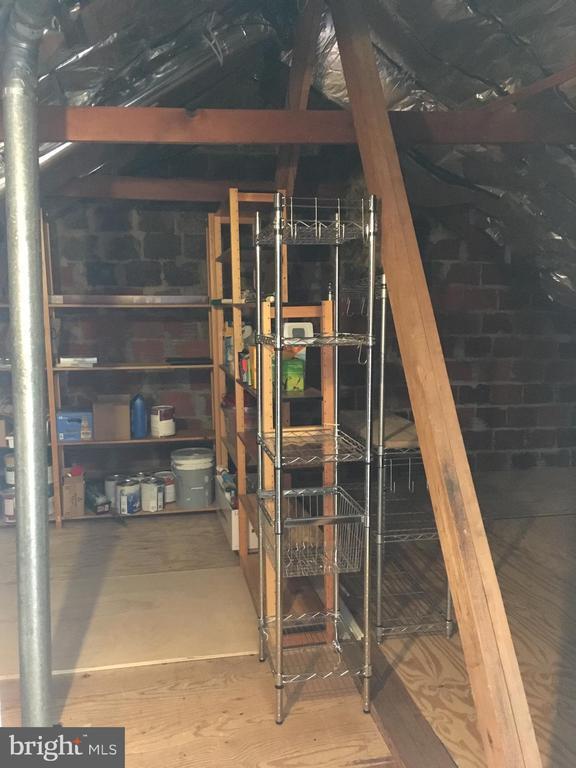 Building Photo - 3052 S Buchanan St