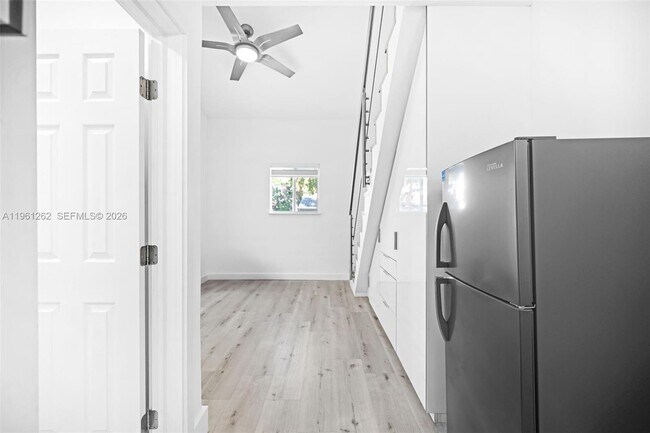 Building Photo - 876 NE 81st St