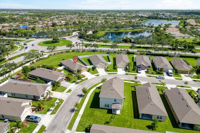 Building Photo - 11160 SW Hadley St