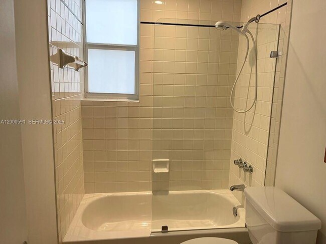 Building Photo - 1460 Ocean Dr