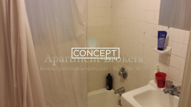 Building Photo - 38 Hemenway St