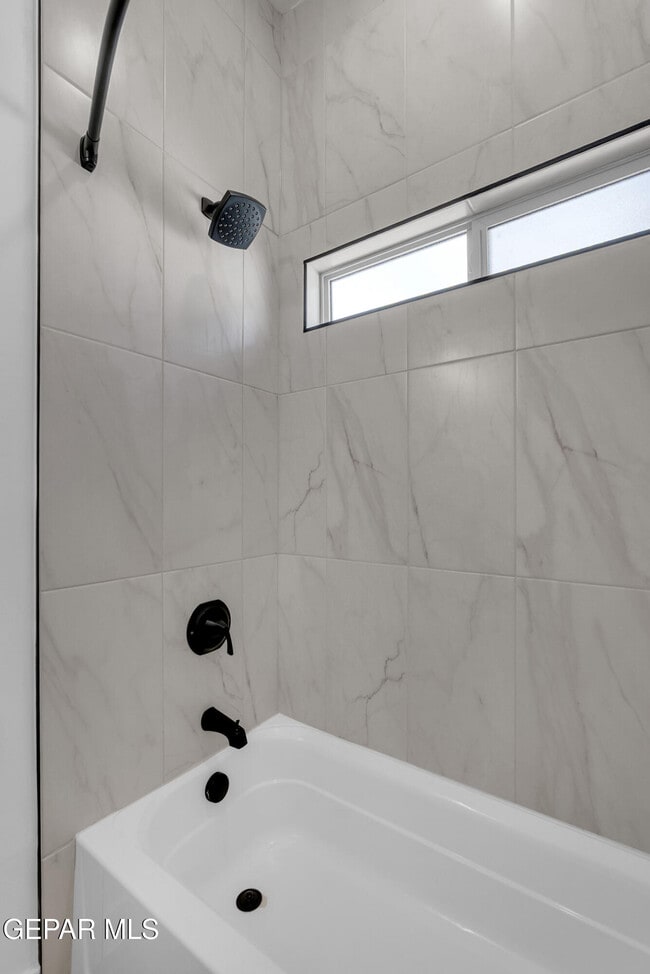 Building Photo - 15148 Destination