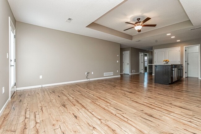 Building Photo - Duplex in Prairie Lakes