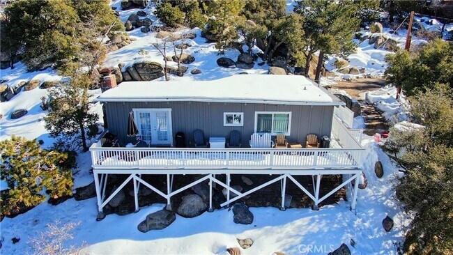 Building Photo - 2490 Fern Dr