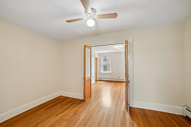 Building Photo - 438 2nd St