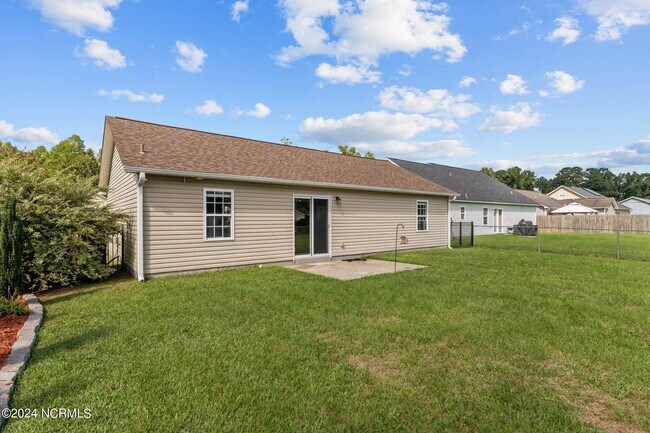 Building Photo - 131 Oakley Dr