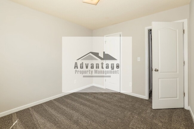 Building Photo - 107 Bagby Ct