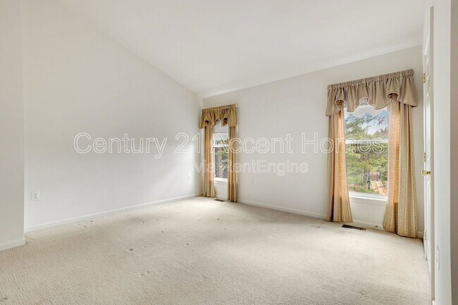 Building Photo - 21217 Millwood Square