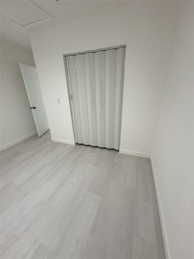 Building Photo - 909 36th St