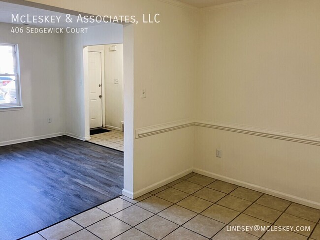 Building Photo - Washington Square Townhouses