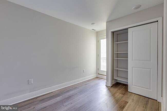 Building Photo - 1535 N 6th St