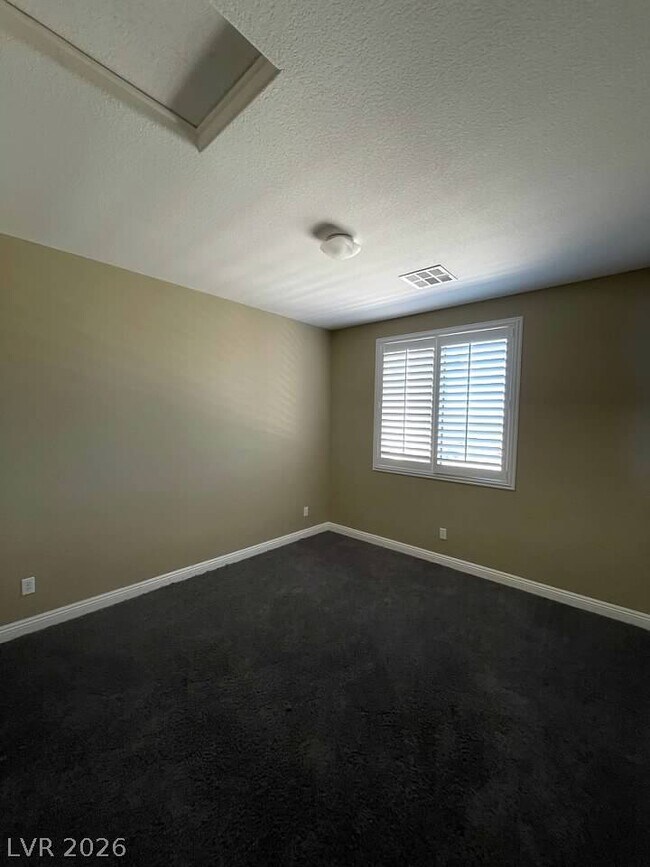 Building Photo - 9622 Staff Ln