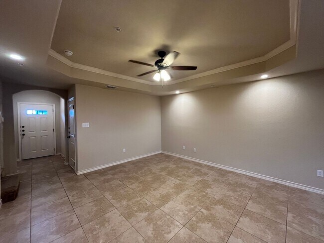 Building Photo - 13907 Annas Way #102, San Antonio, TX. 78233