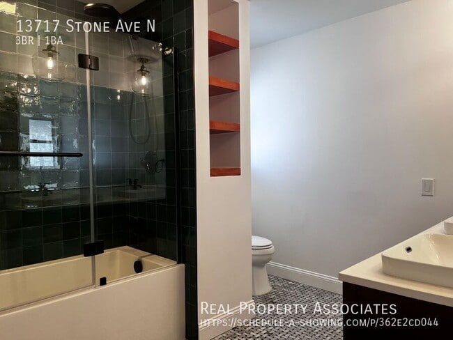 Building Photo - 13717 Stone Ave N