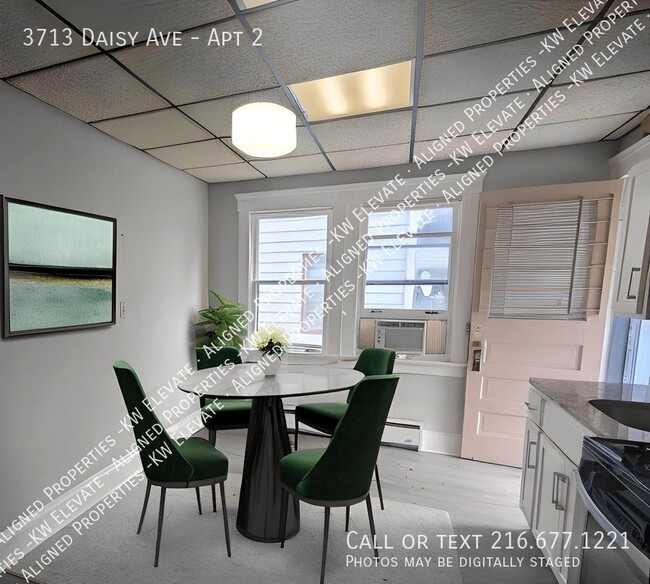 Building Photo - 3713 Daisy Ave