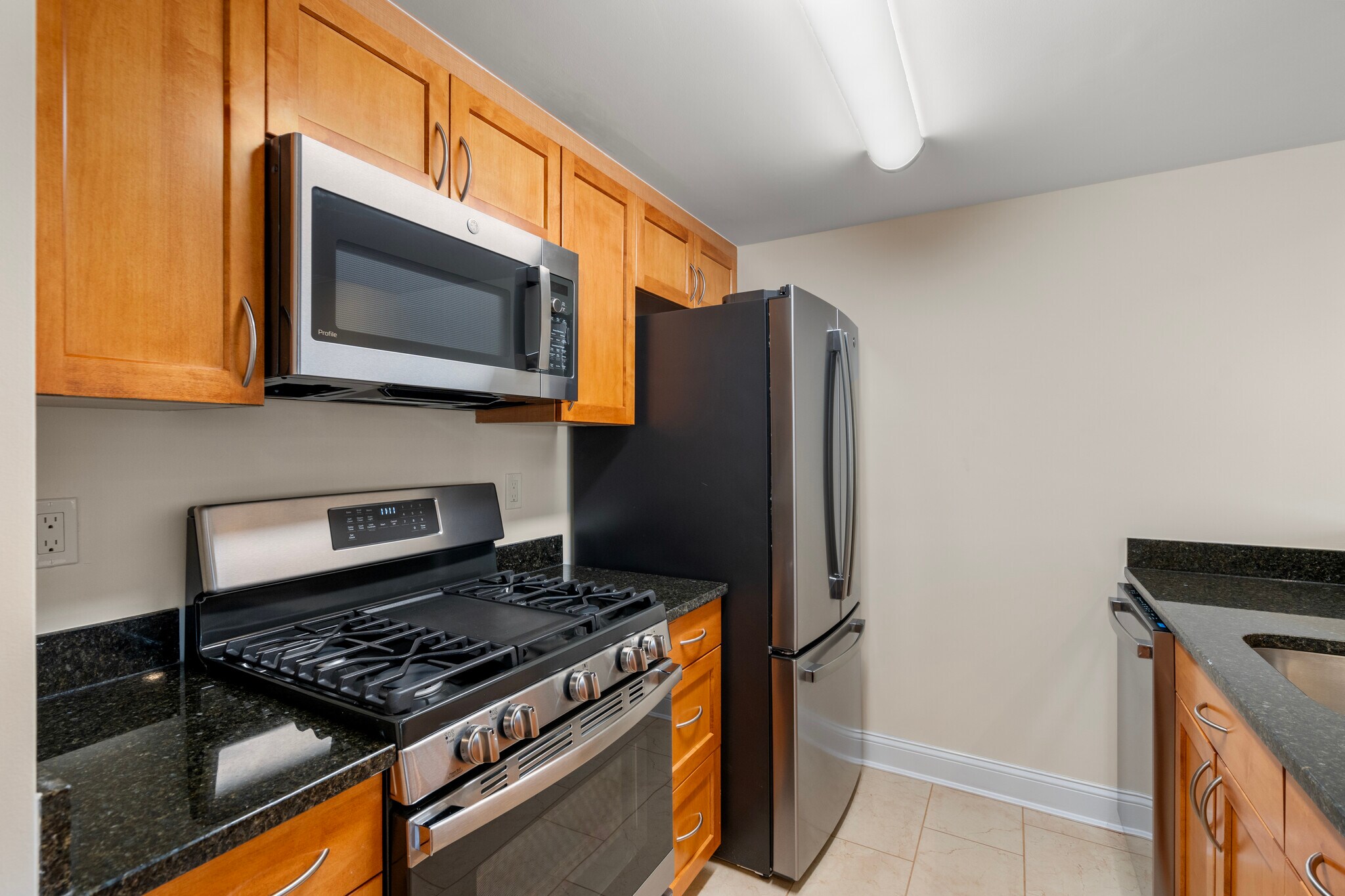 Building Photo - 107 Independence Dr