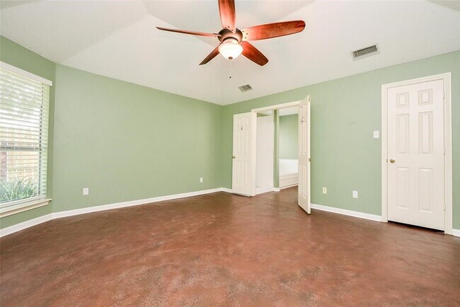Building Photo - 22823 Williamschase Dr