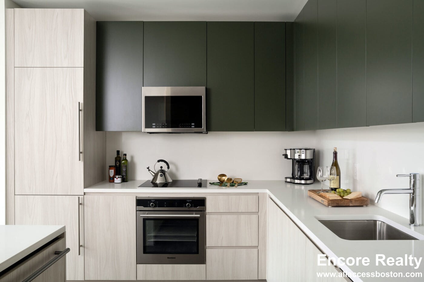 Building Photo - 771 Beacon St