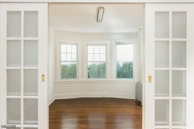 Building Photo - 4 Jefferson Ave