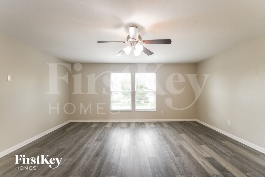 Building Photo - 5593 W Woodhaven Dr