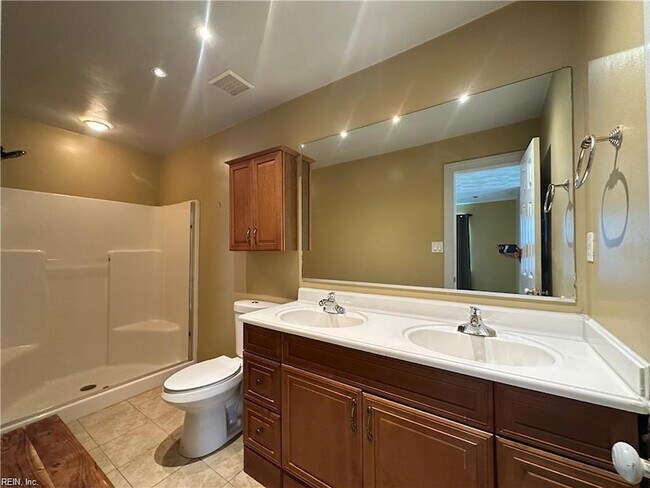 Building Photo - 4447 Rivermill Ct