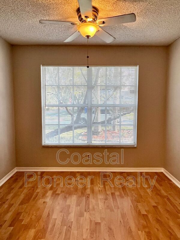 Building Photo - 6120 Silkdale Ct