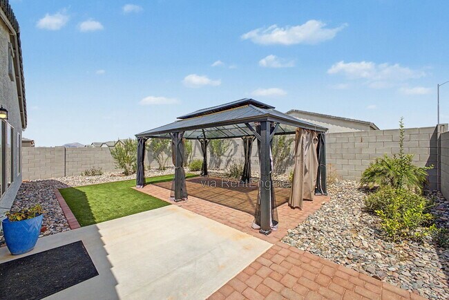 Building Photo - 1304 W Inca Dr