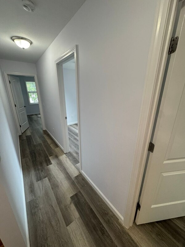 Building Photo - 135-137 Laconia St