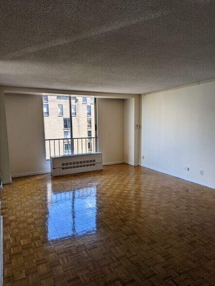 Building Photo - 10 Brookline Pl