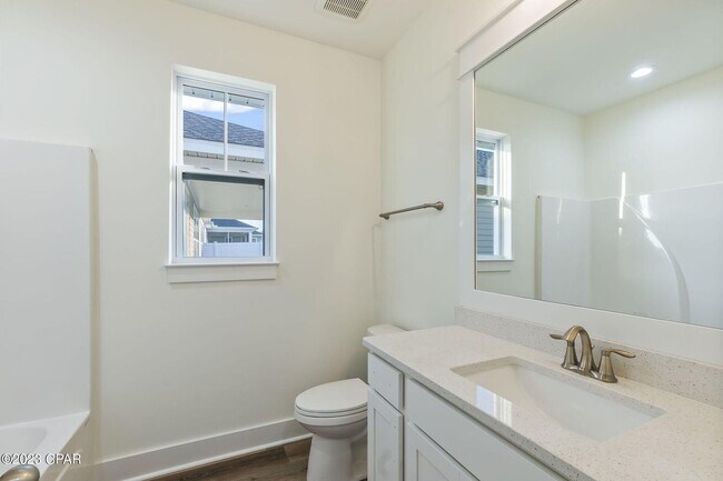Building Photo - 455 Foxtail Wy
