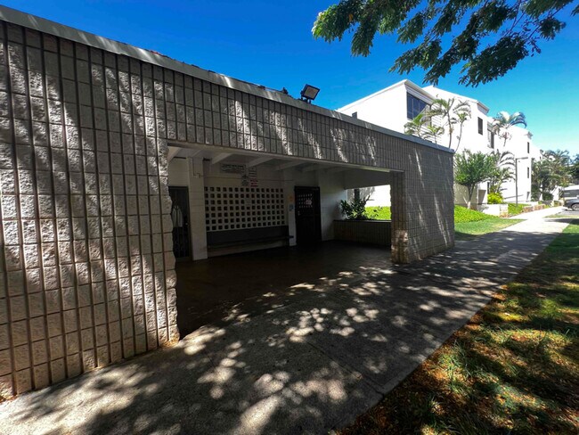 Building Photo - 87-127-127 Helelua St