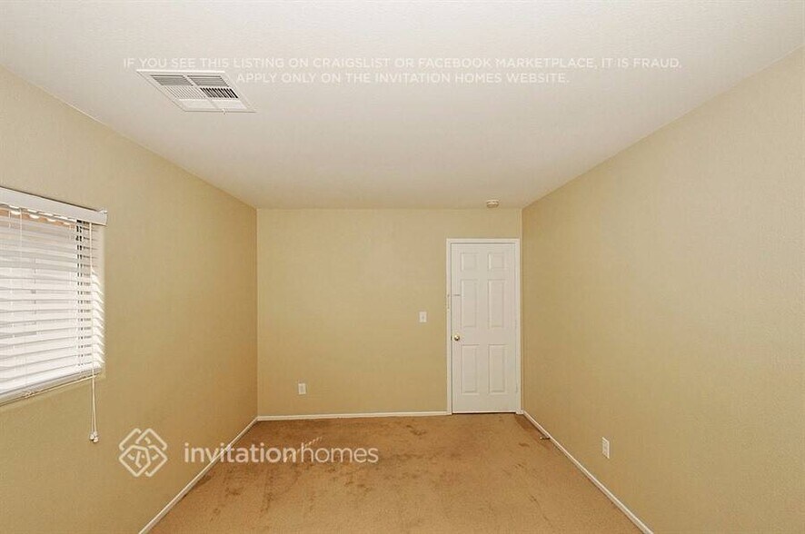 Building Photo - 7612 Constantinople Ave