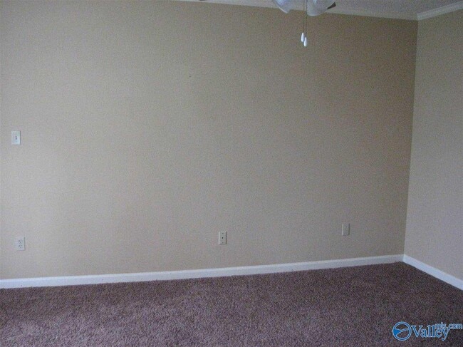 Building Photo - 110 Rebecca Pines Dr
