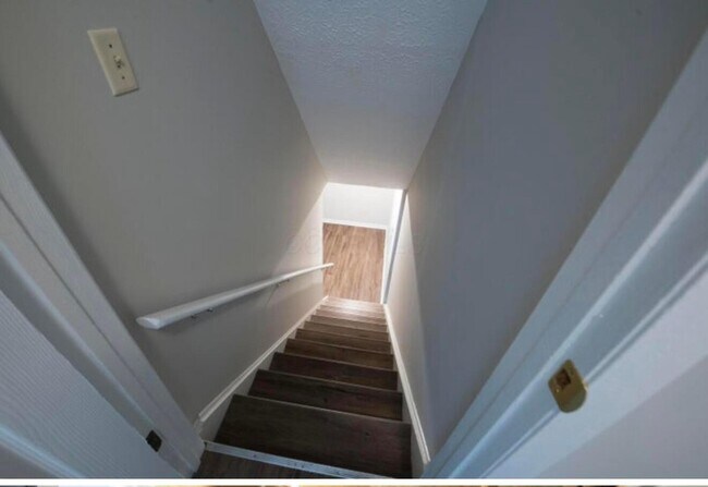 Building Photo - 3518 Westbay Dr